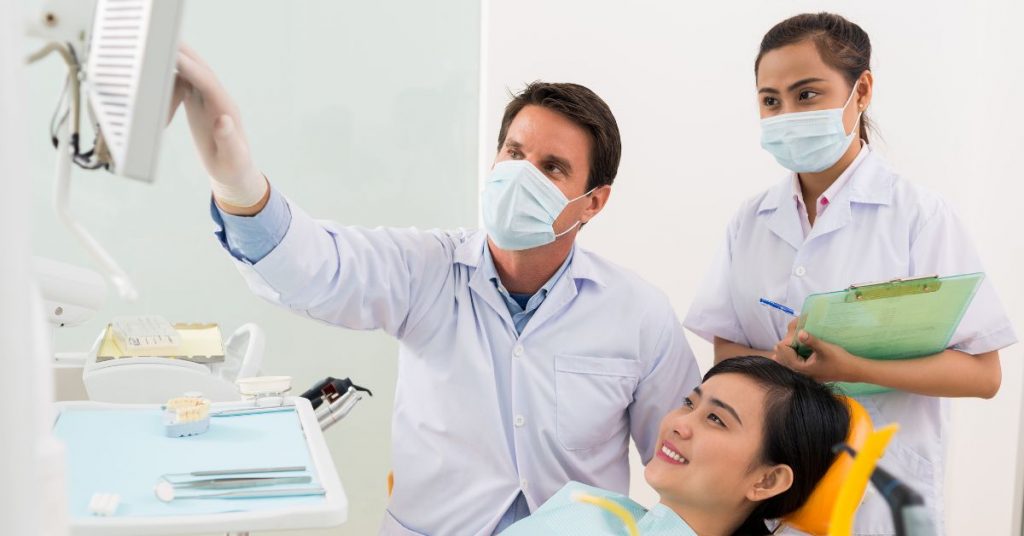 Devenir orthodontiste : quelles sont les études à faire ?